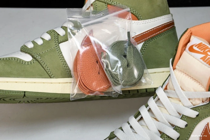 1 Jordan High  FB9934-300 “Celadon”  OG Air 0706